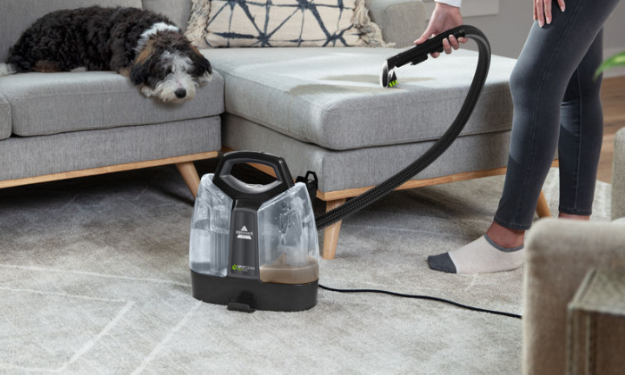 Kompaktowa konstrukcja z 2,2-metrowym wężem