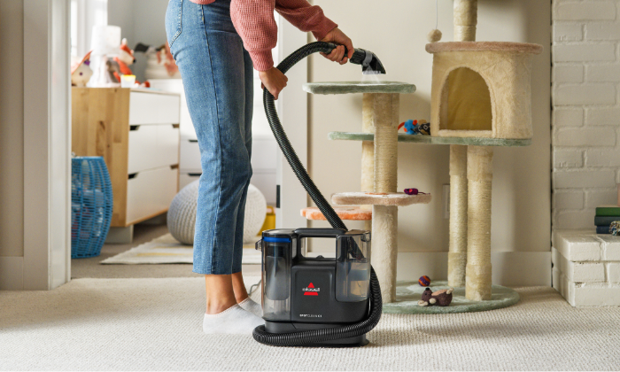 Długi, wbudowany wąż