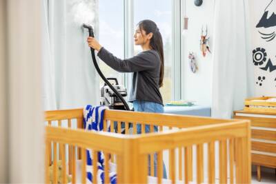 Wiosenne porządki? Jak sprzątać, by usunąć wszystkie plamy?